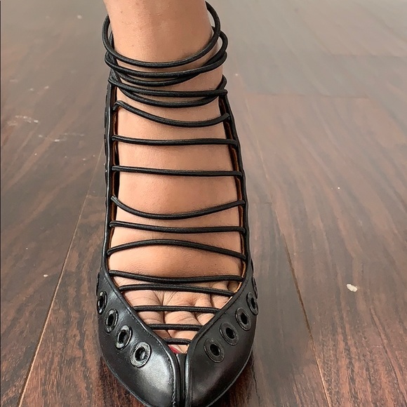 Givenchy - Picture 5 of 6